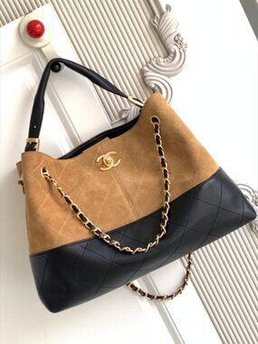 Chanel Fashion Bag